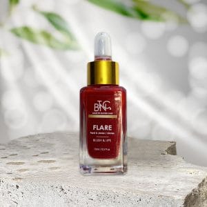 FLARE – Le 2-en-1 qui sublime vos lèvres et vos joues